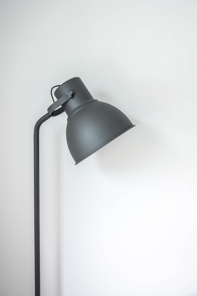 LED 檯燈（免費贈送）